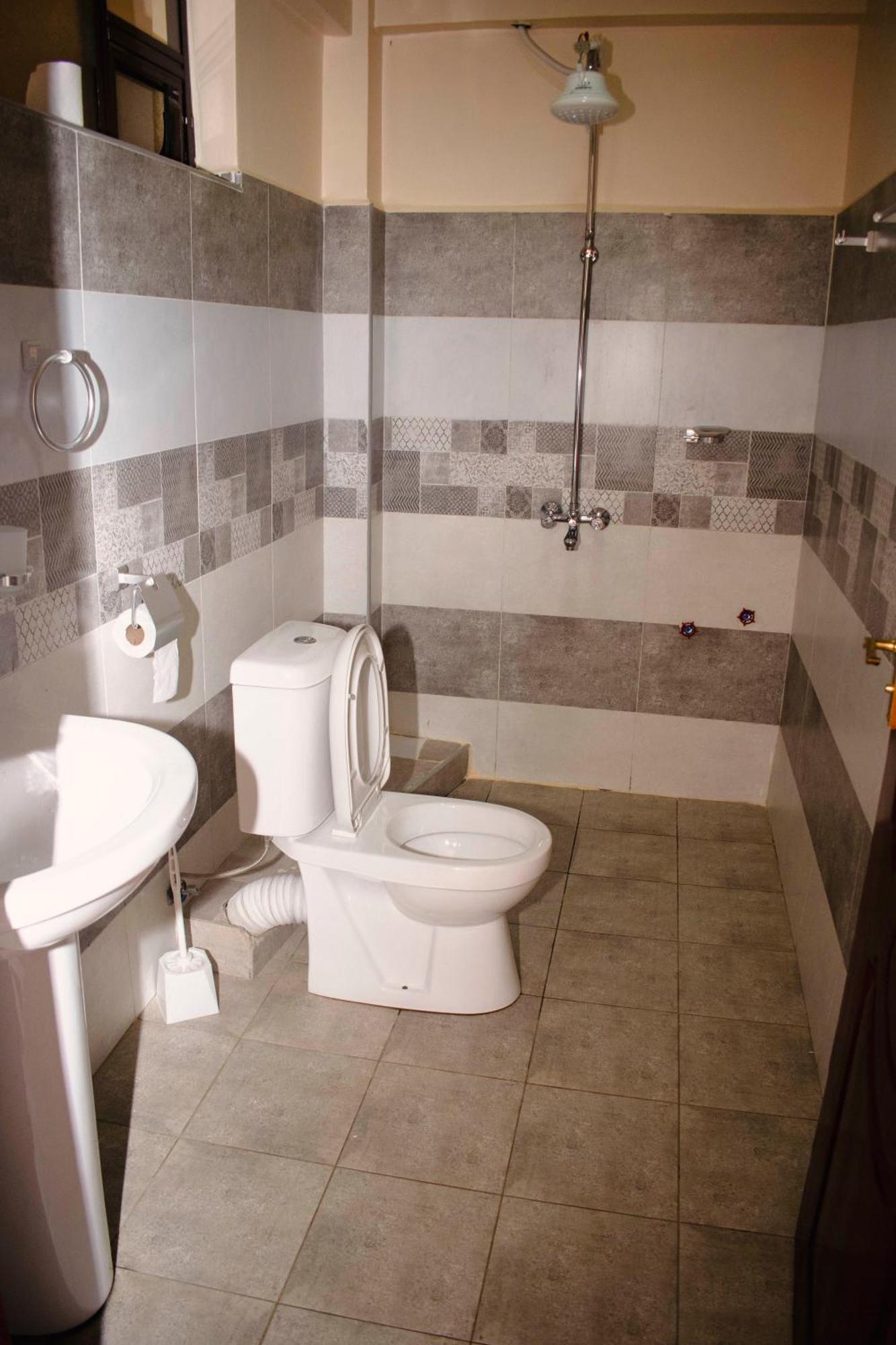 The Binas Place Hotell Bungoma Exteriör bild